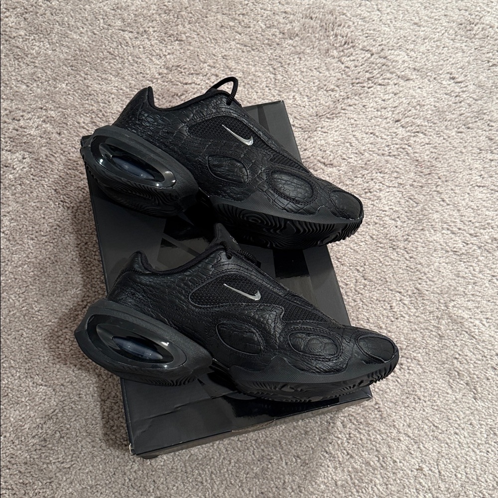 Sneaker - Picture 5 of 8